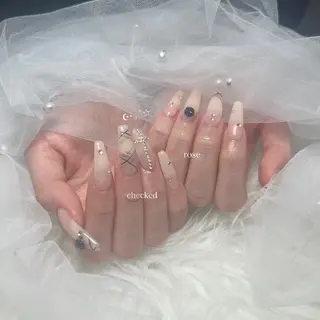 ネイル totalbeautysalonLisse所属・Lisse ネイル/ 脱毛/アイブロウのネイルデザイン