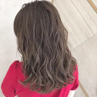 セミロング カラー 🌈髪質改善🌈 過去の1艶サラ体験✨のヘアスタイル
