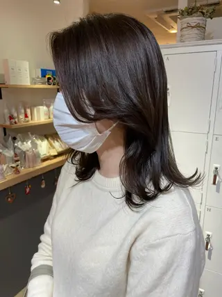 セミロング akane .のヘアスタイル