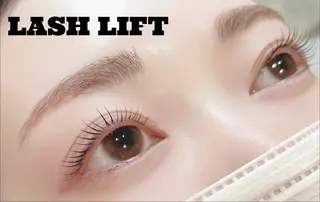 マツエク・マツパ eyelash Fiara by CYAN【フィアラバイシアン】所属・奥本 凜のマツエク・マツパデザイン