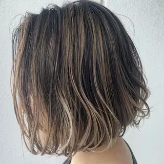 ショート カラー かわさき ともやのヘアスタイル