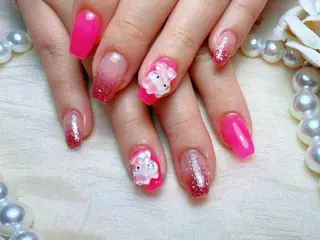 ネイル マジックミラー所属・マジック ミラーのネイルデザイン