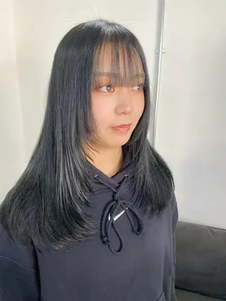 ロング ロアヘアーコーディネート所属・ナチュラルヘア /透明感/長井遥陽のヘアスタイル