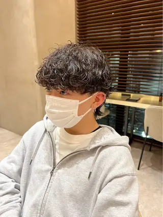 パーマ メンズ ブリーチ/パーマ特化 片平和寿のヘアスタイル