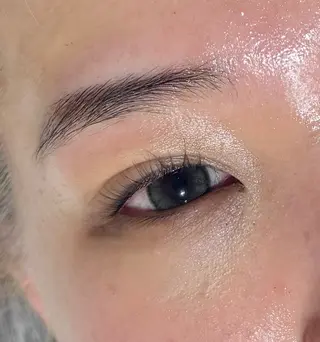 アイブロウ LOUVRE total beauty salon by aile所属・本間 渓の眉毛・アイブロウイメージ