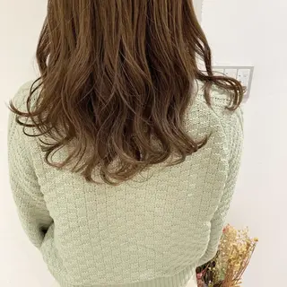 セミロング 🫧透明感カラー/ ボブ/小笠原汐海🪽のヘアスタイル