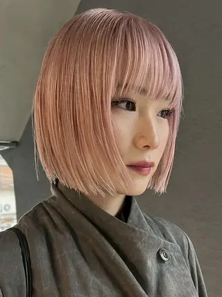 ショート ARCANAブリーチ レイヤーカット/原宿のヘアスタイル