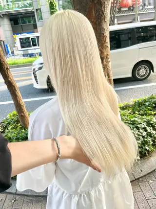 ロング インク 美容院のヘアスタイル