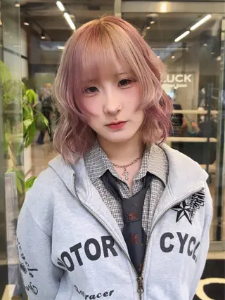 ショート カラー LUCK 本厚木店のヘアスタイル