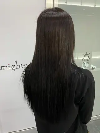 セミロング 栄　mighty by H所属・不破一輝/栄/矢場町 ボブ/レイヤー/艶髪のヘアスタイル