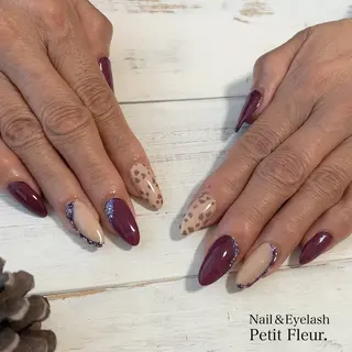 ネイル Petit Fleur所属・青柳 亜梨奈のマツエク・マツパデザイン