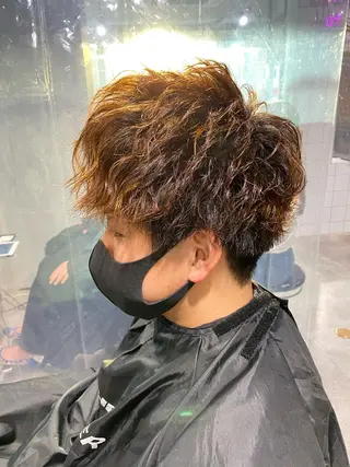 ショート パーマ ヘアアレンジ メンズ Loy所属・メンズヘア特化 パーマ 縮毛矯正🔷のヘアスタイル