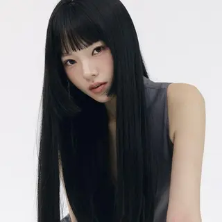 ロング カラー nonoka オリーブ/グレージュのヘアスタイル