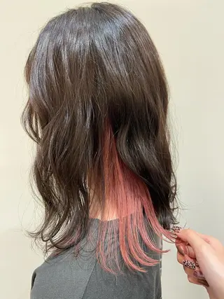 ミディアム カラー Amour なぐらのヘアスタイル