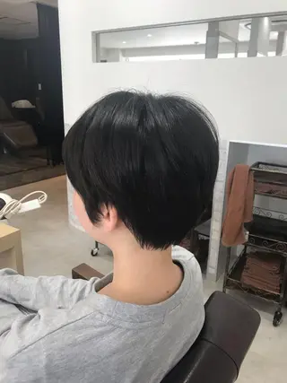 ショート マンツーマン/透明感 foi hairのヘアスタイル