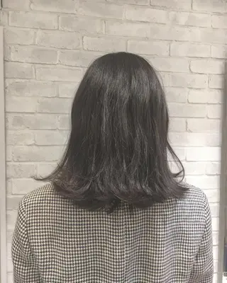 ミディアム 江原 彩華のヘアスタイル