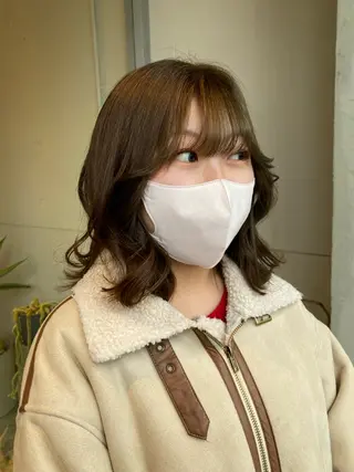 セミロング レイヤーカット/ ダブルカラーサクライのヘアスタイル