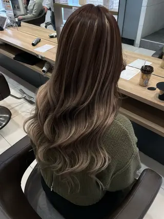 Earth  Authentic 草津エイスクエア店所属・苗村 梨愛のヘアスタイル