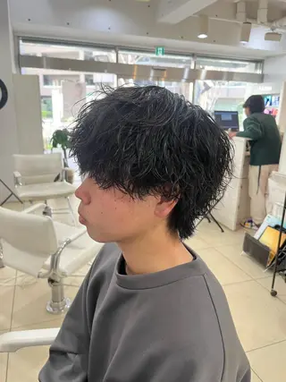 ショート パーマ メンズ 韓国風メンズ/毛流れ ヘアなら須田龍世のヘアスタイル