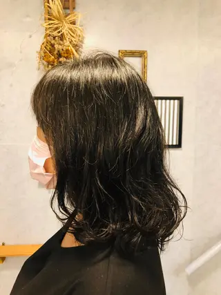 ミディアム パーマ 本多 美羽のヘアスタイル