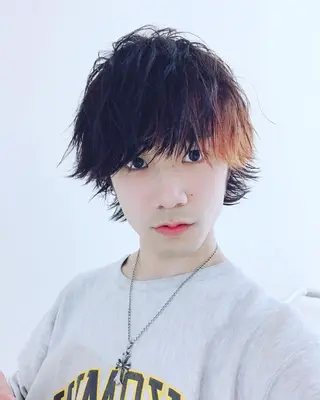 カラー メンズ 黒川 真伍のヘアスタイル