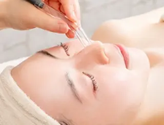 ほわいと あざぶのマツエク・マツパデザイン