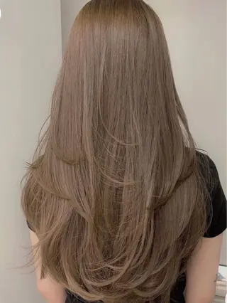 ロング 古沢 新のヘアスタイル