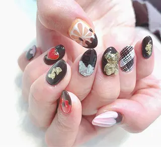 カラー パーマ ヘアアレンジ メンズ キッズ ネイル マツエク・マツパ feey ⁑erinaのネイルデザイン