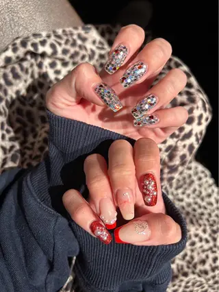 ネイル nail atelier hiton所属・nailist 朱音のネイルデザイン