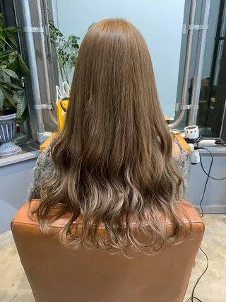 ロング カラー pista by primal所属・🌼ハイライト透明感 🌼maiのヘアスタイル