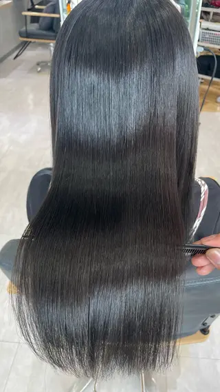 ロング ハッシュカット🖤 レイヤー/透けカラーのヘアスタイル