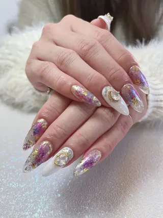 ネイル Flowerネイルサロン所属・. yukiのネイルデザイン