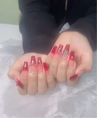 ネイル HIN NAILのネイルデザイン