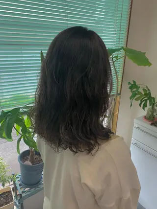 ロング カラー ストウ ナナエのヘアスタイル