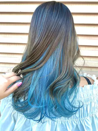 ロング カラー ショートボブ✨️ 池田芽生のヘアスタイル