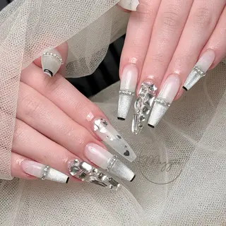 ネイル Maggie Nail🦩のネイルデザイン