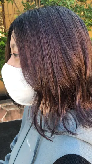 ミディアム カラー 川元 汐音のヘアスタイル