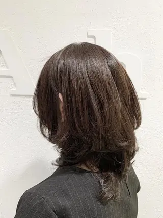 セミロング 飯田 真澄のヘアスタイル