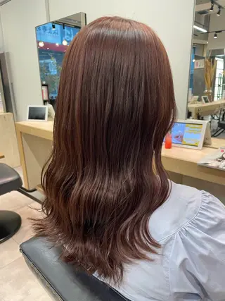 ロング 🌈デザインカラー MISAKI🐰のヘアスタイル