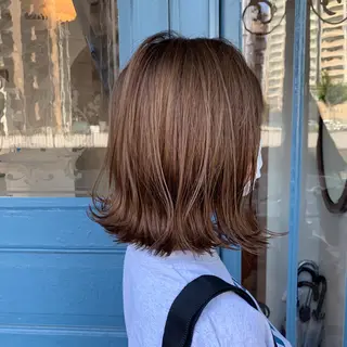 ミディアム カラー tasty priv ate gardenのヘアスタイル