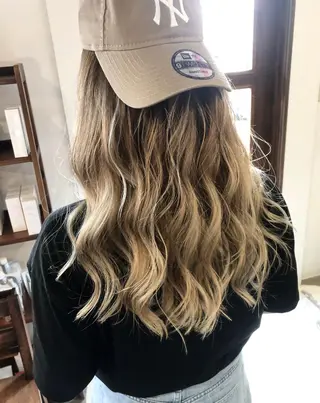 ロング カラー レイヤーカット匠 イソザキノリユキのヘアスタイル