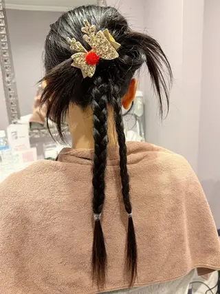 セミロング カラー パーマ ヘアアレンジ LAVENDIA 初音のヘアスタイル