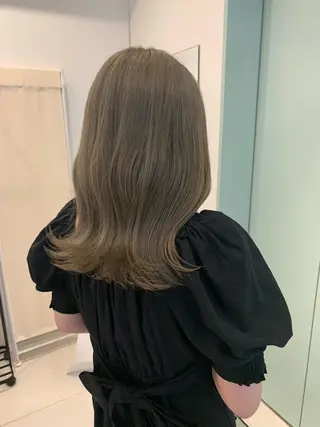 セミロング カラー moeka レイヤー /艶カラー/韓国のヘアスタイル