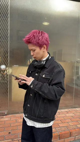 カラー IRO所属・岡田 祐樹のヘアスタイル