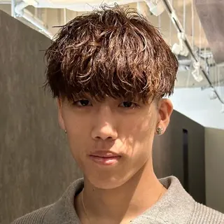 ミディアム カラー パーマ メンズ 金山駅前メンズカット モデル募集 青島永透のヘアスタイル