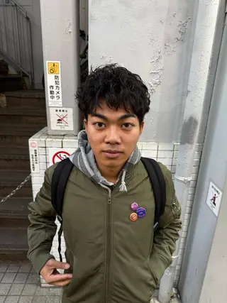 ショート パーマ OVARL/ トワ/メンズパーマのヘアスタイル