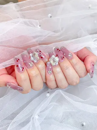 ネイル 五十嵐 美智のネイルデザイン