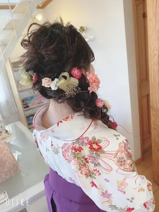 セミロング ヘアアレンジ 荒木 ひろかのヘアスタイル