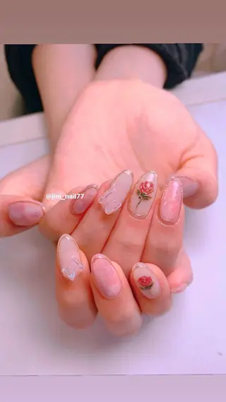ネイル JINI NAIL所属・ジニ ネイルのネイルデザイン