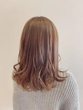 セミロング カラー Total beauty Noalo所属・Total beau ty  Noaloのエステ・リラクイメージ